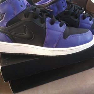 Boys Jordan 1